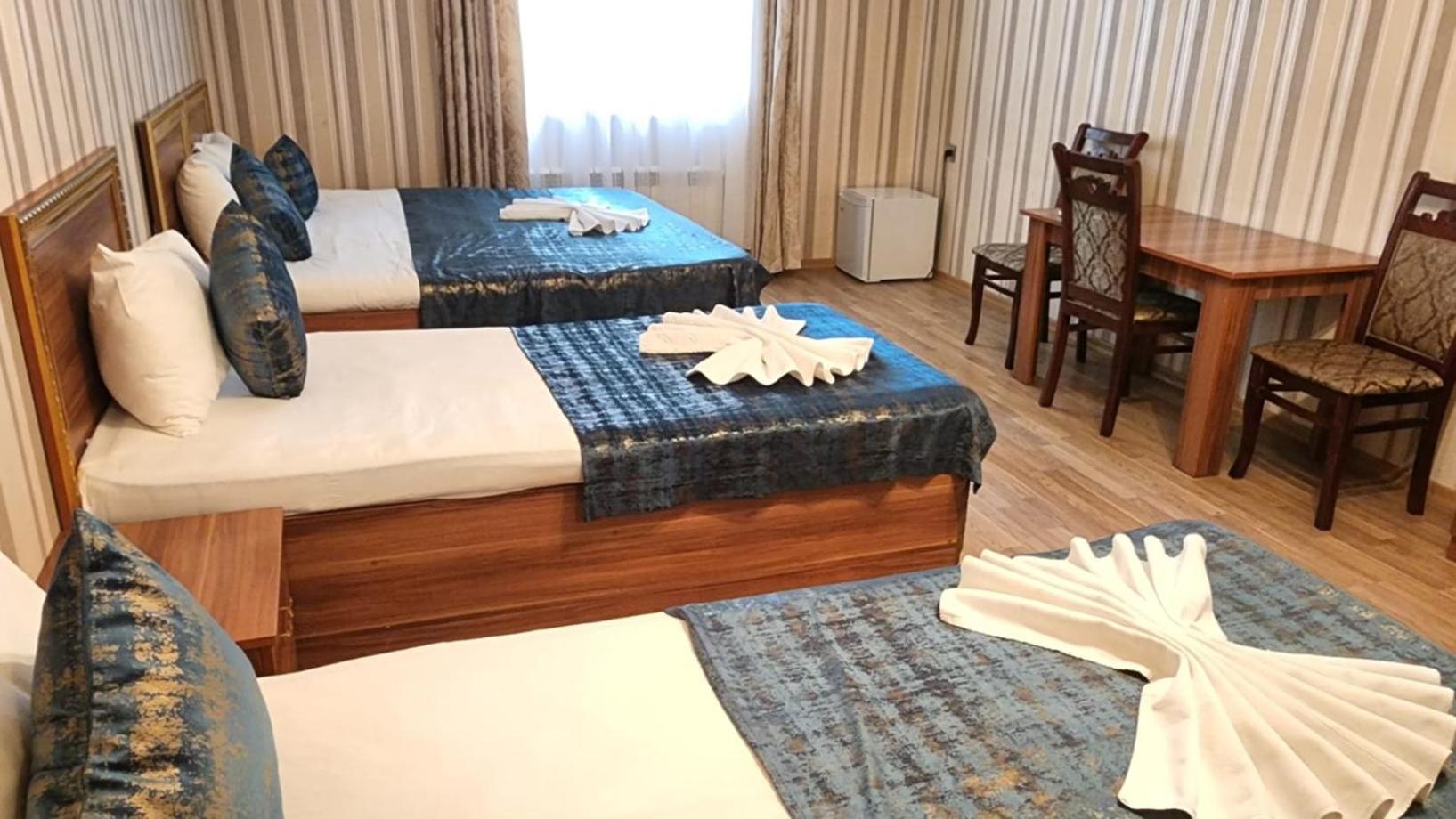 Ariva Center Hotel Xetai Baku Exteriör bild
