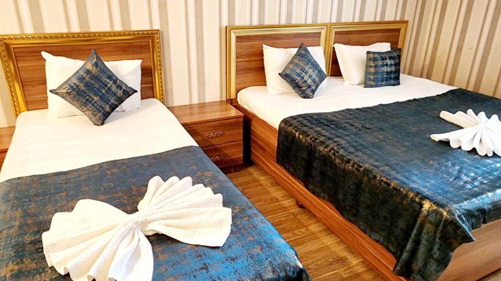 Ariva Center Hotel Xetai Baku Exteriör bild