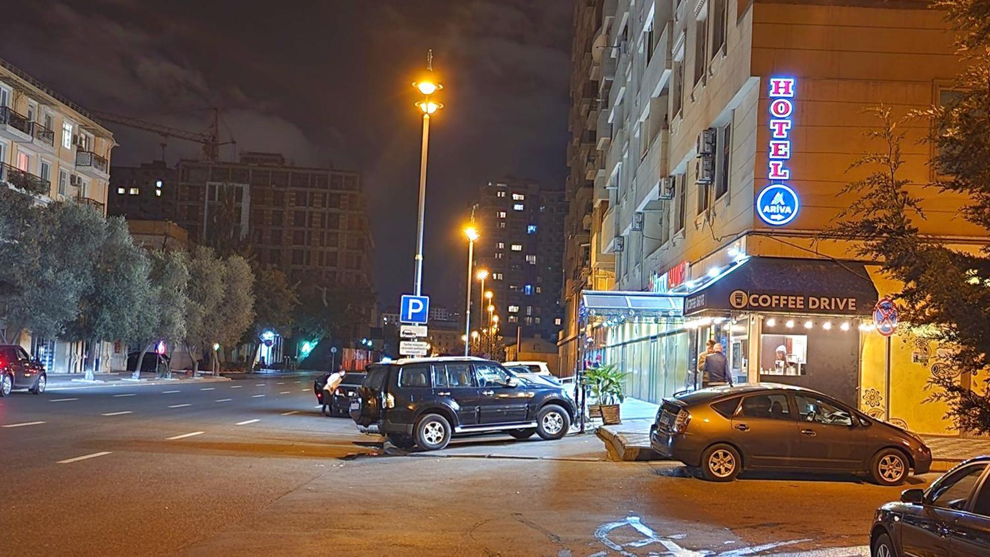 Ariva Center Hotel Xetai Baku Exteriör bild