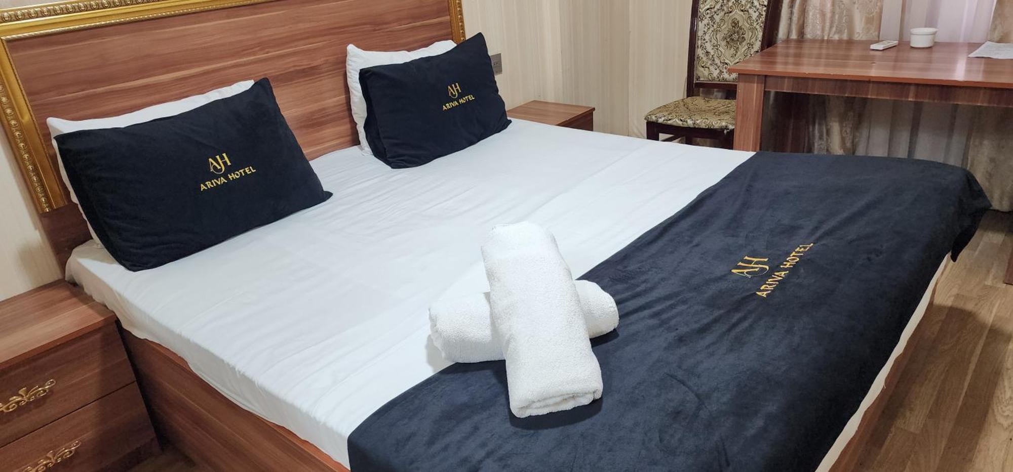 Ariva Center Hotel Xetai Baku Exteriör bild